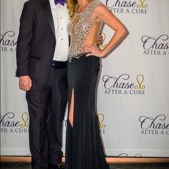 Jovani Gown - Picture 2 of 5